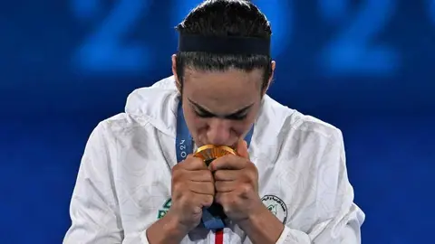 Imane Khelif considera emprender acciones legales contra la IBA