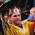 ‘Canelo’ Álvarez sorprende con ‘extraño’ festejo luego de victoria en Arabia Saudita