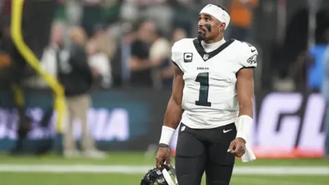 Jalen Hurts 'tomó venganza' y ya puede modificar su fondo de pantalla tras el Super Bowl