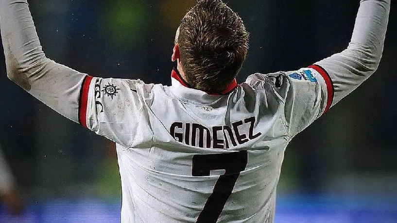 ¿Mexicano o argentino? Santiago Giménez reveló con qué país se siente identificado