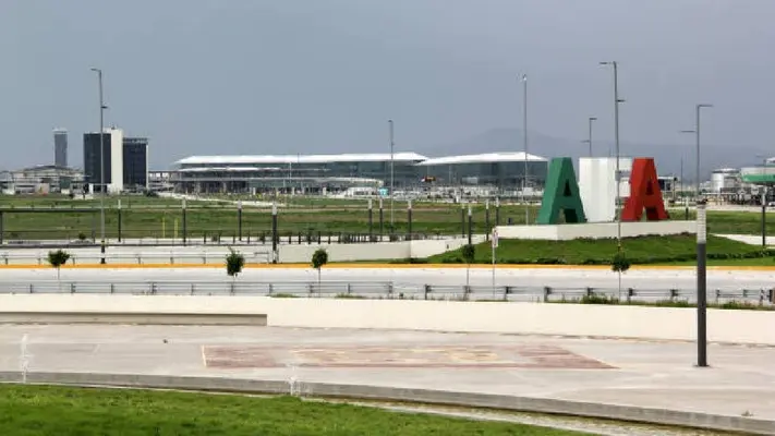 Guardia Nacional detiene a reportero por señalar la poca afluencia de personas en el AIFA