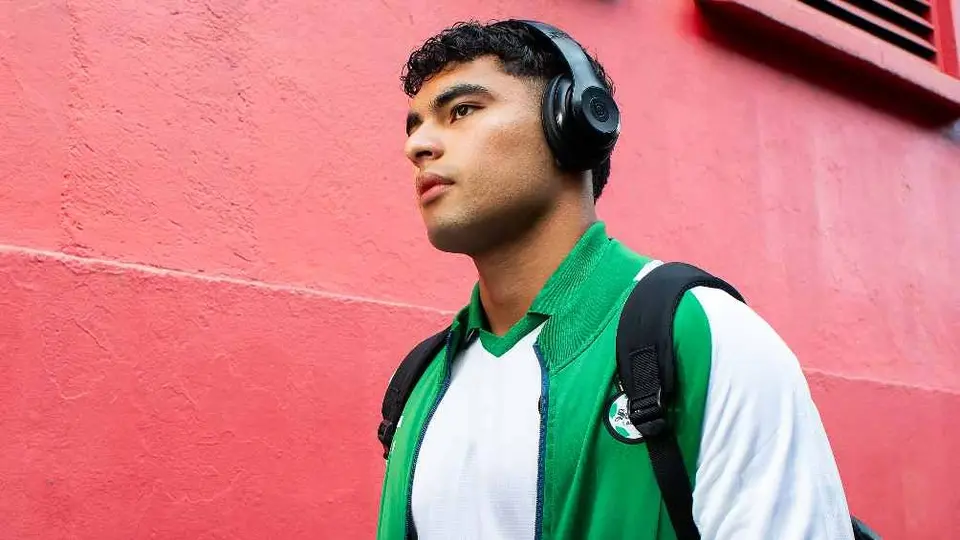 Stephano Carrillo ya está en Rotterdam para unirse al Feyenoord