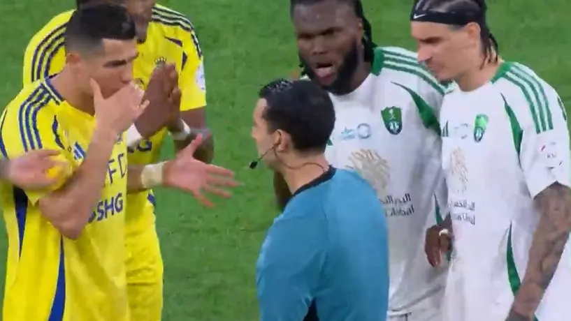 César Ramos le pita nuevamente a Cristiano Ronaldo y brilla en el arbitraje