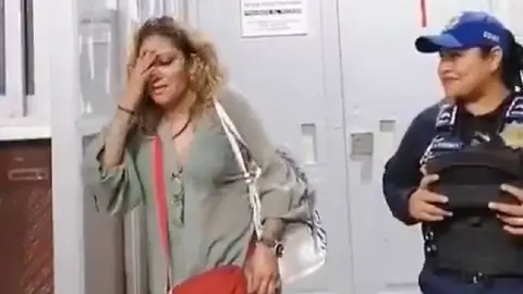 Metro CDMX: Trabajadora ebria es detenida y separada de su cargo