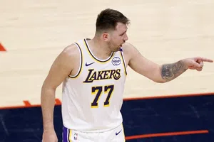 ¡No olvida sus colores! Luka Doncic recuerda al Real Madrid después de partido con Lakers