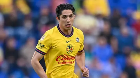 Alan Cervantes resta importancia a cuestionamientos arbitrales hacia América