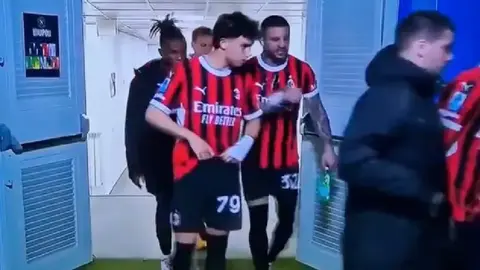 Kyle Walker y el regaño a Joao Félix: 'Pásala, aquí ninguno es Messi'