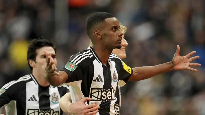¿El reemplazo de Lewandowski? Barcelona interesado en fichar a Alexander Isak