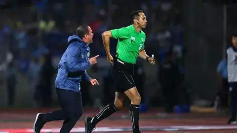 ¿Se perdería la Final? Esta es la posible sanción de André Jardine tras roja vs Cruz Azul