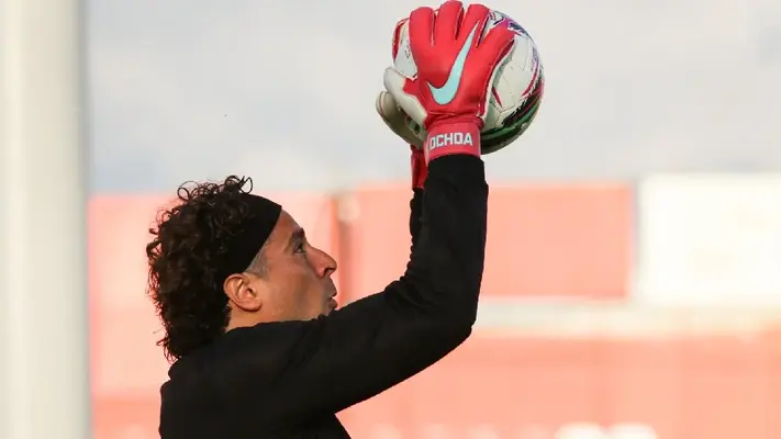 Guillermo Ochoa y AVS se hunden tras derrota con el colero Boavista