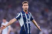 ¡Mal y de malas! Rayados anuncia lesión de Sergio Canales