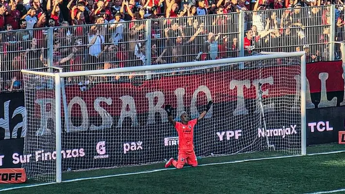 Keylor Navas debuta con Newell’s en Argentina