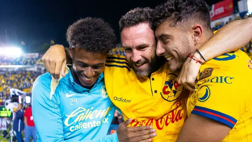 ¡Un jugador más! Miguel Layún festejó con todo el pase a la Final del América