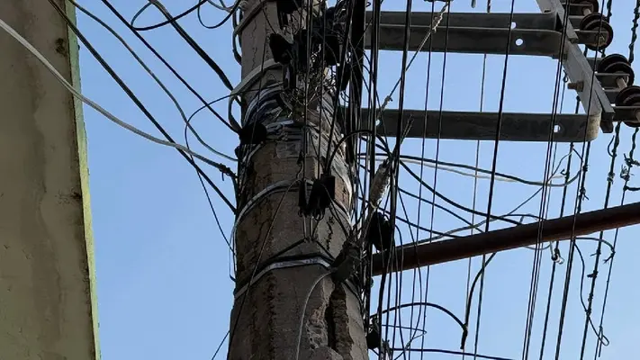 ¿Desaparecerán los cables eléctricos de las calles de CDMX? Así va la propuesta