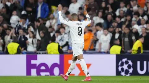 Mbappé, suspendido un partido tras roja vs Alavés; podrá jugar Final de Copa del Rey