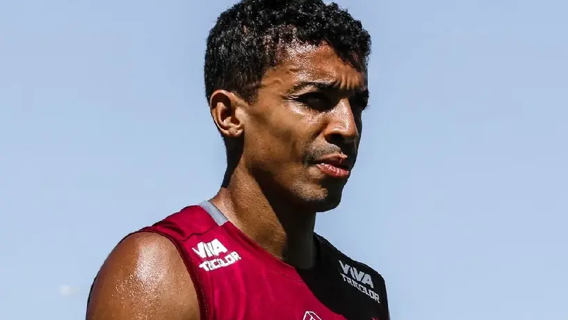 Luiz Gustavo, jugador del Sao Paulo, es ingresado al hospital por una embolia pulmonar