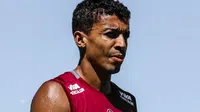Luiz Gustavo, jugador del Sao Paulo, es ingresado al hospital por una embolia pulmonar