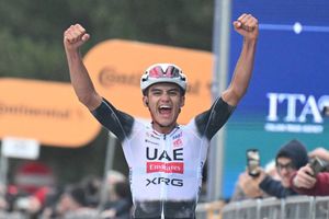 Isaac del Toro recibe multa luego de ganar la Milan-Turín