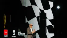 Stefano Domenicali acepta una extensión de contrato de cinco años para dirigir la F1 hasta 2029