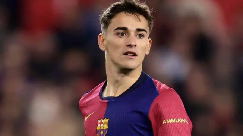 ¡Tremendo regalo! Gavi obsequió su jersey a un joven aficionado tras el triunfo en Sevilla
