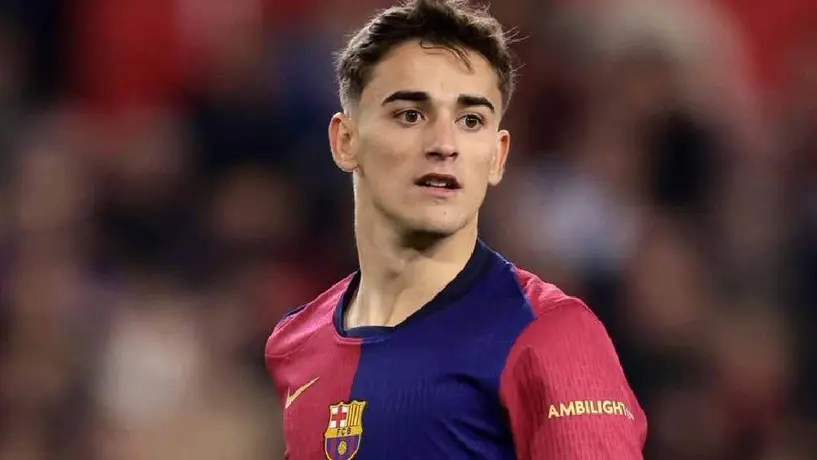 ¡Tremendo regalo! Gavi obsequió su jersey a un joven aficionado tras el triunfo en Sevilla