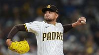 ¿Quién es Omar Cruz, pitcher mexicano que debutó con los Padres de San Diego?
