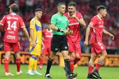 ¡Polémica en el Infierno! Penalti y fuera de lugar causan dudas en el Toluca vs Tigres