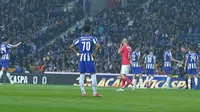 Benfica aplasta con goleada al Porto de Martín Anselmi