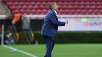Antonio Contreras tras polémica en el Chivas vs Pumas Femenil: “El árbitro me pidió disculpas”