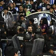 Acusan a seguridad del Estadio BBVA y la Policía de golpear a aficionados de Rayados