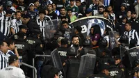 Acusan a seguridad del Estadio BBVA y la Policía de golpear a aficionados de Rayados