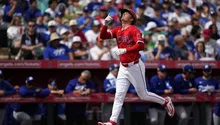 Rockies firman por 1.25 millones de dólares y un año con jardinero Mickey Moniak