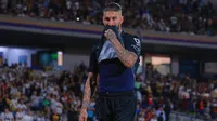 Efraín Juárez arremete contra Sergio Ramos por codazo a Bennevendo