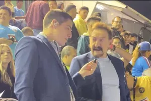 ¡Transmisión desde la tribuna! TUDN mandó a sus analistas a las butacas del estadio