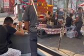 VIDEO: Vendedor en CDMX es captado rellenando botellas con agua sucia