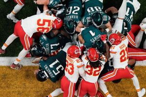 La NFL analiza posibles cambios en las reglas de tiempo extra y en el primer down