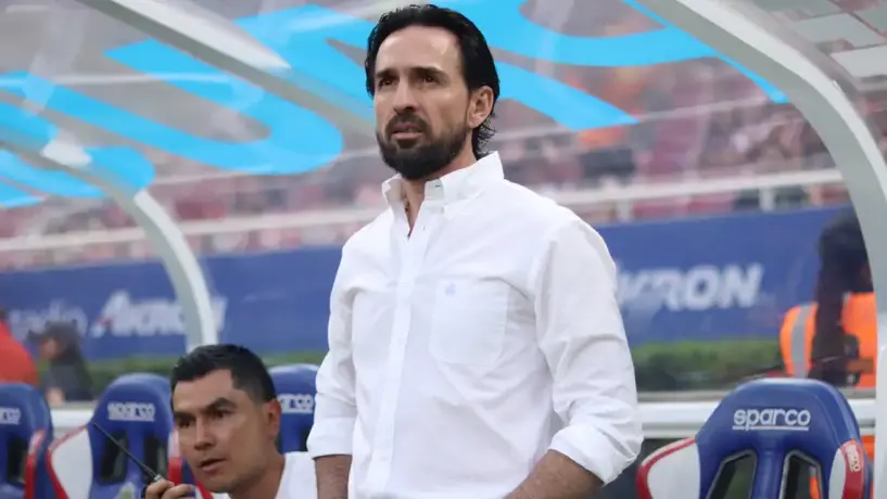 ¡Oficial! Chivas confirma salida de Gerardo Espinoza