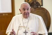 Papa Francisco pide el fin de los conflictos armados desde el hospital en Roma