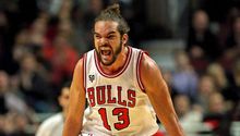 Joakim Noah visita México y celebra la expansión de la NBA