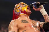 El luchador azteca, Rey Fénix, vence a Berto y sigue invicto en la WWE