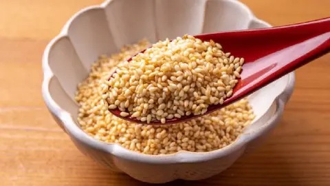 ¿Por qué esta semilla rica en calcio debería estar en tu dieta diaria? Los expertos lo explican