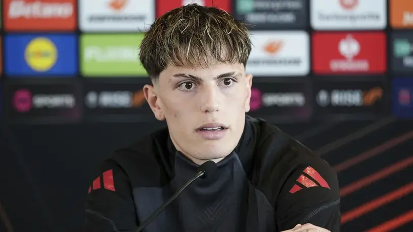 Garnacho responde rumores sobre posible salida del United