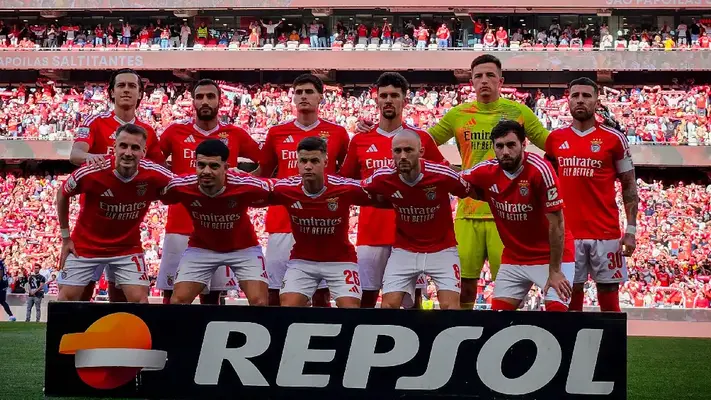 Benfica golea 6-0 al AVS de Memo Ochoa que tiene serio peligro de descenso