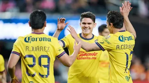 Israel Reyes renueva con América por dos años más