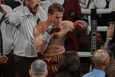 ¡Insólito! Canelo Álvarez peleará a las 6:00 AM en Arabia Saudita