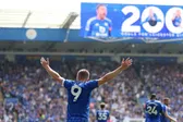Jamie Vardy se despide de la cancha de Leicester City con su gol 200 en el club