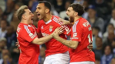¿Se burla de Anselmi? Cruz Azul 'presume' colores de Benfica tras derrota del Porto