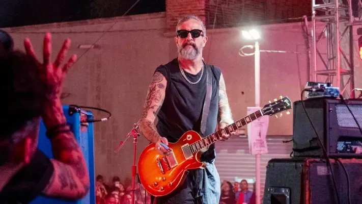 Tito Fuentes de Molotov: “El lunes tengo una intervención quirúrgica en la carátula”