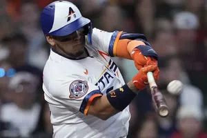 Isaac Paredes conecta HR de tres carreras para comandar triunfo de Astros sobre Angelinos
