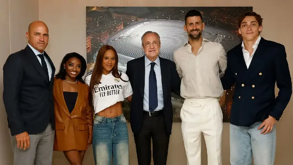 ¡Aficionado merengue! El tenista serbio Novak Djokovic visitó al Real Madrid